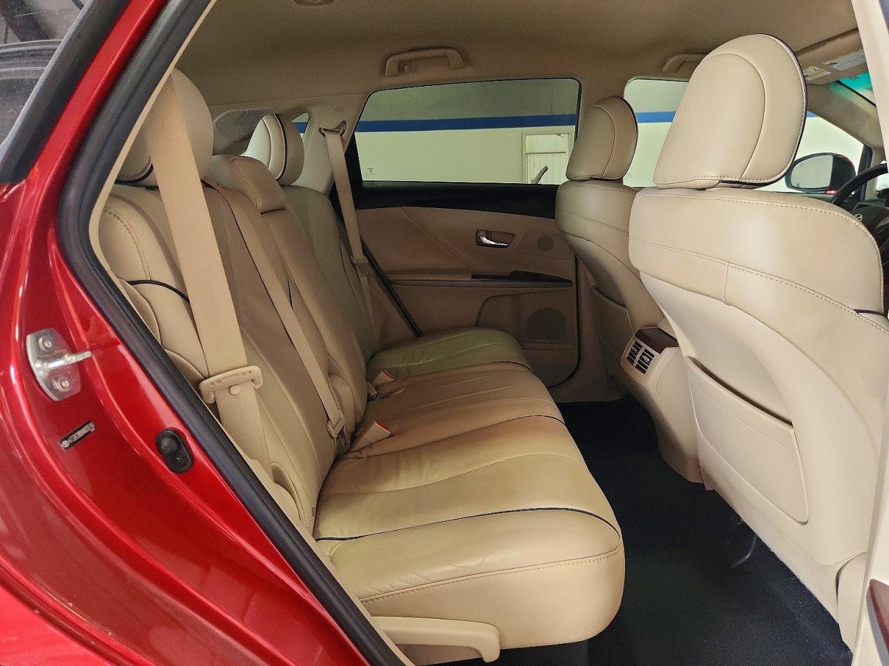 2010 Toyota Venza Fwd V6 Red vin: 4T3ZK3BBXAU026166