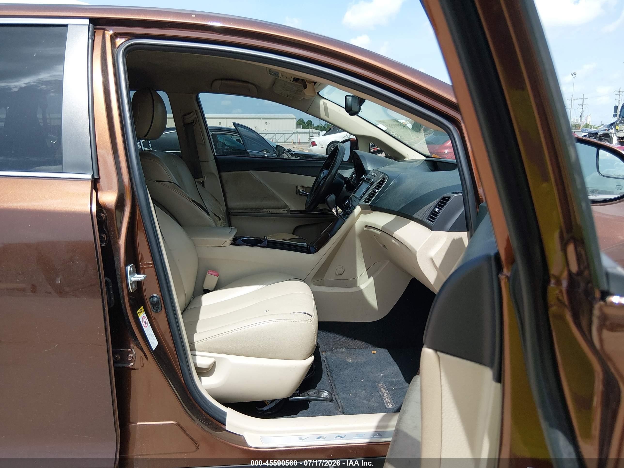 2013 Toyota Venza Le V6 Brown vin: 4T3ZK3BBXDU052352