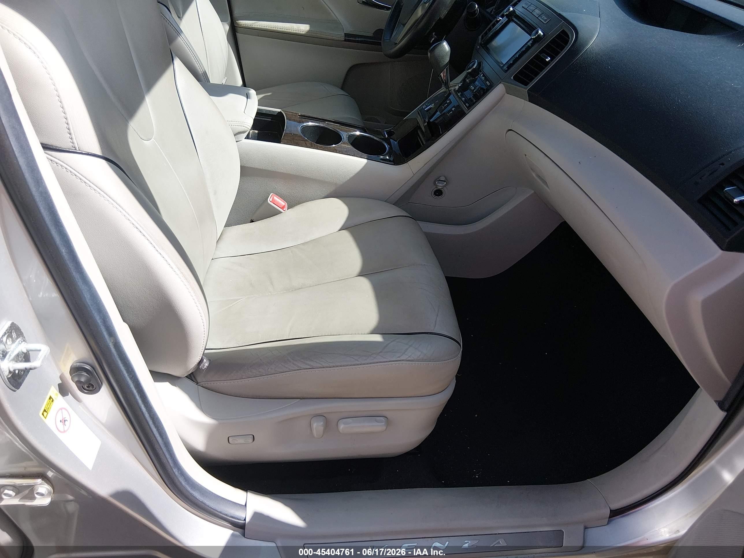 2014 Toyota Venza Xle V6 Silver vin: 4T3ZK3BBXEU068634