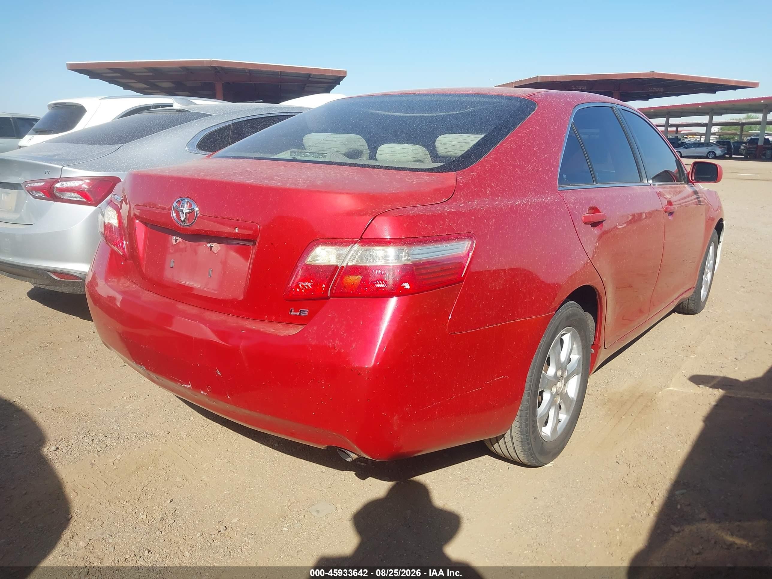 2007 Toyota Camry Le Red vin: 4T4BE46K07R004080