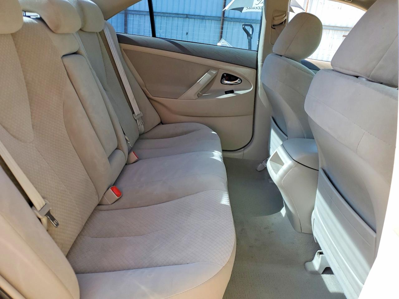 2007 Toyota Camry Le Red vin: 4T4BE46K07R004872