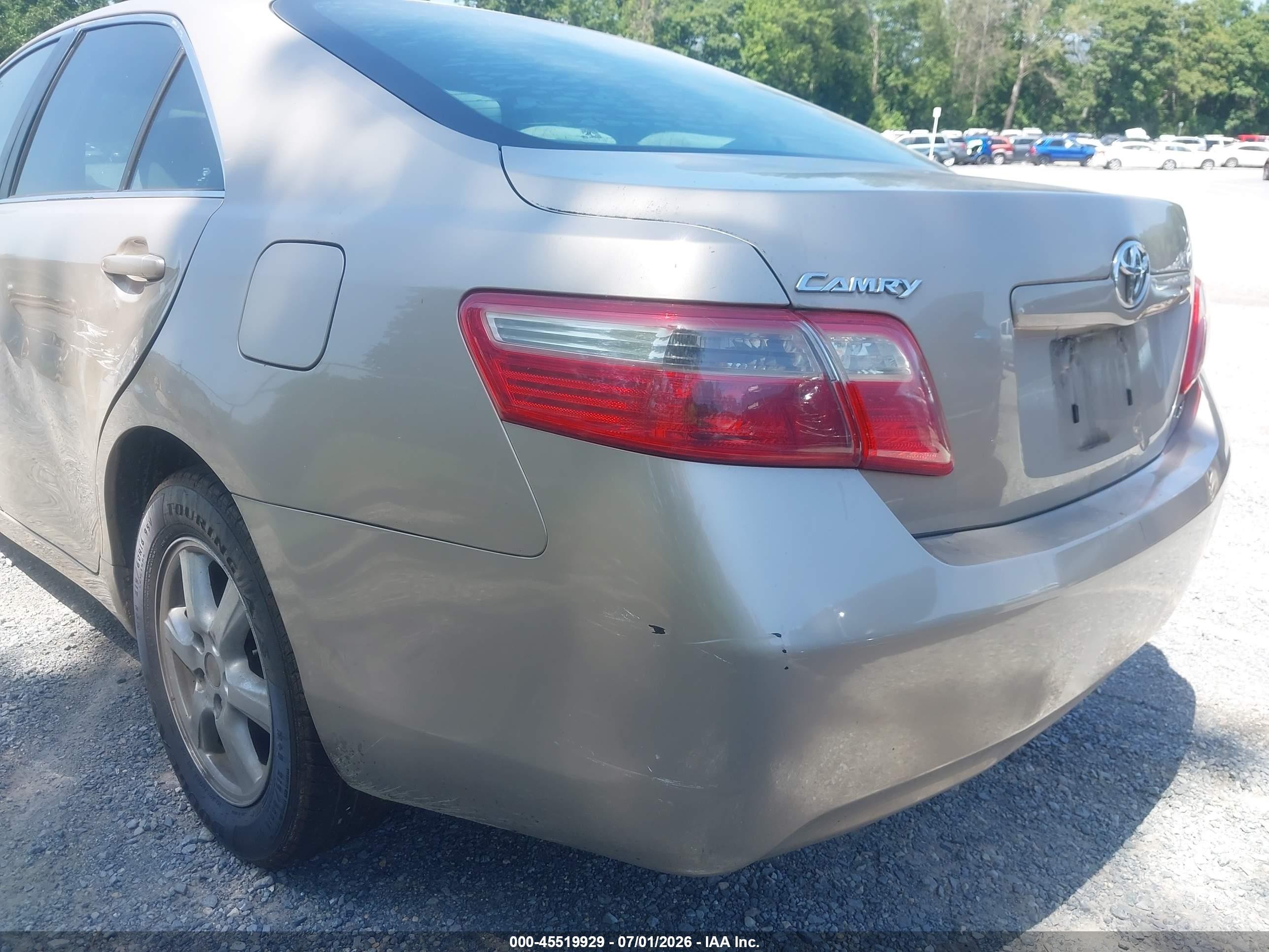 2007 Toyota Camry Le Gold vin: 4T4BE46K07R007643