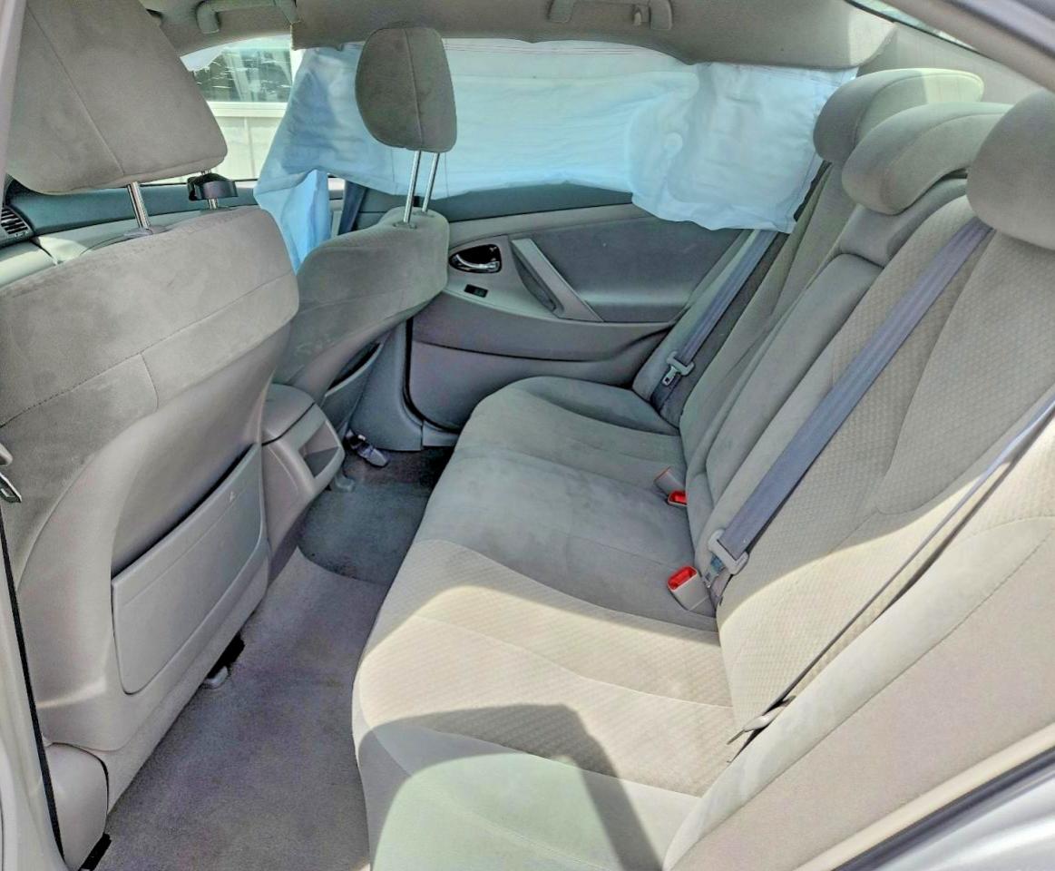 2007 Toyota Camry Le Silver vin: 4T4BE46K07R007805