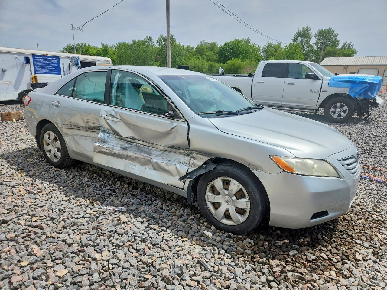 2007 Toyota Camry Le Silver vin: 4T4BE46K07R007805