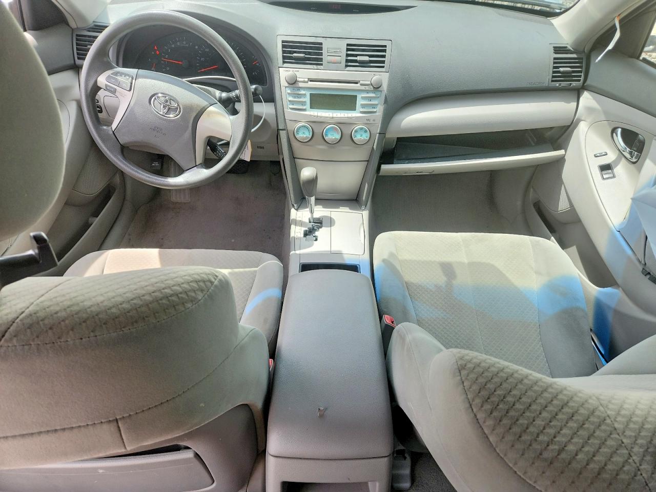 2007 Toyota Camry Le Silver vin: 4T4BE46K07R007805