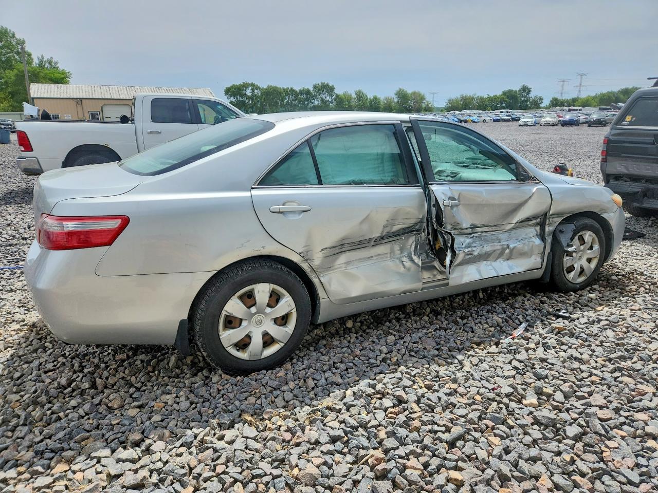2007 Toyota Camry Le Silver vin: 4T4BE46K07R007805