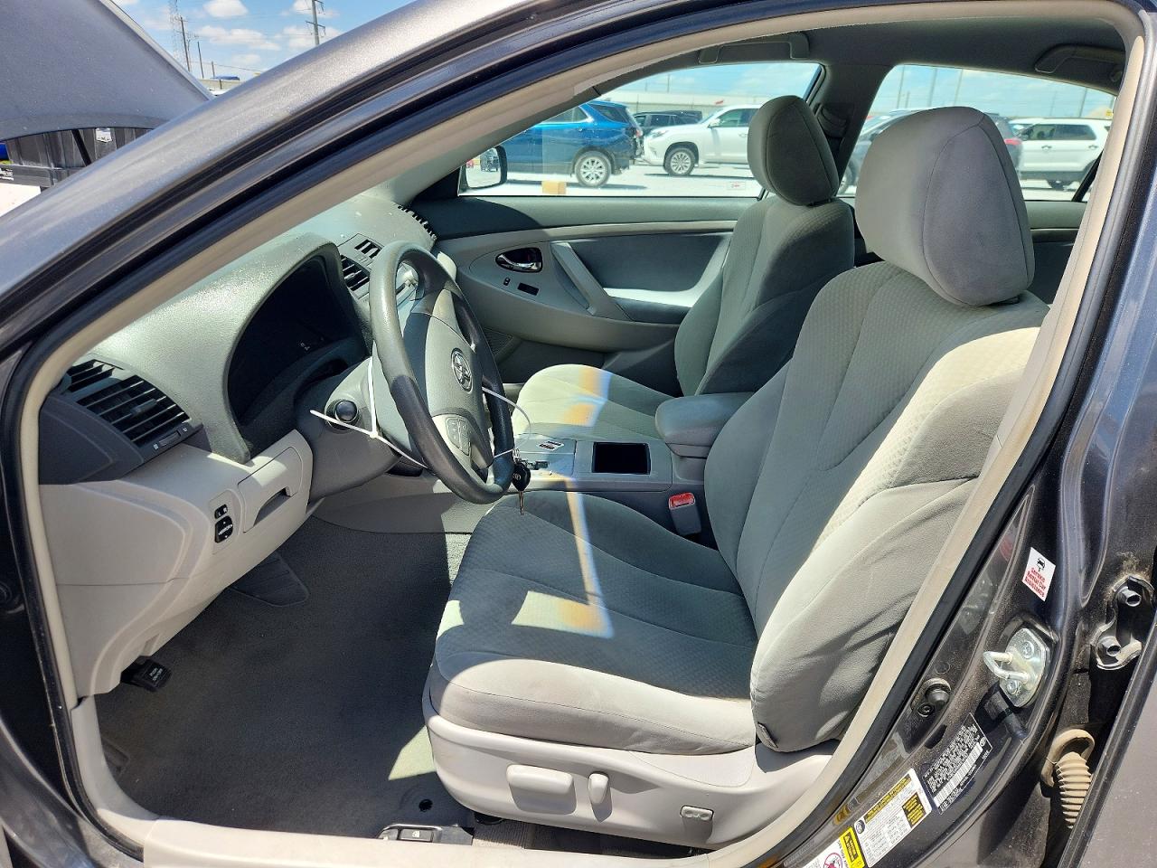 2008 Toyota Camry Le Серый vin: 4T4BE46K08R019163