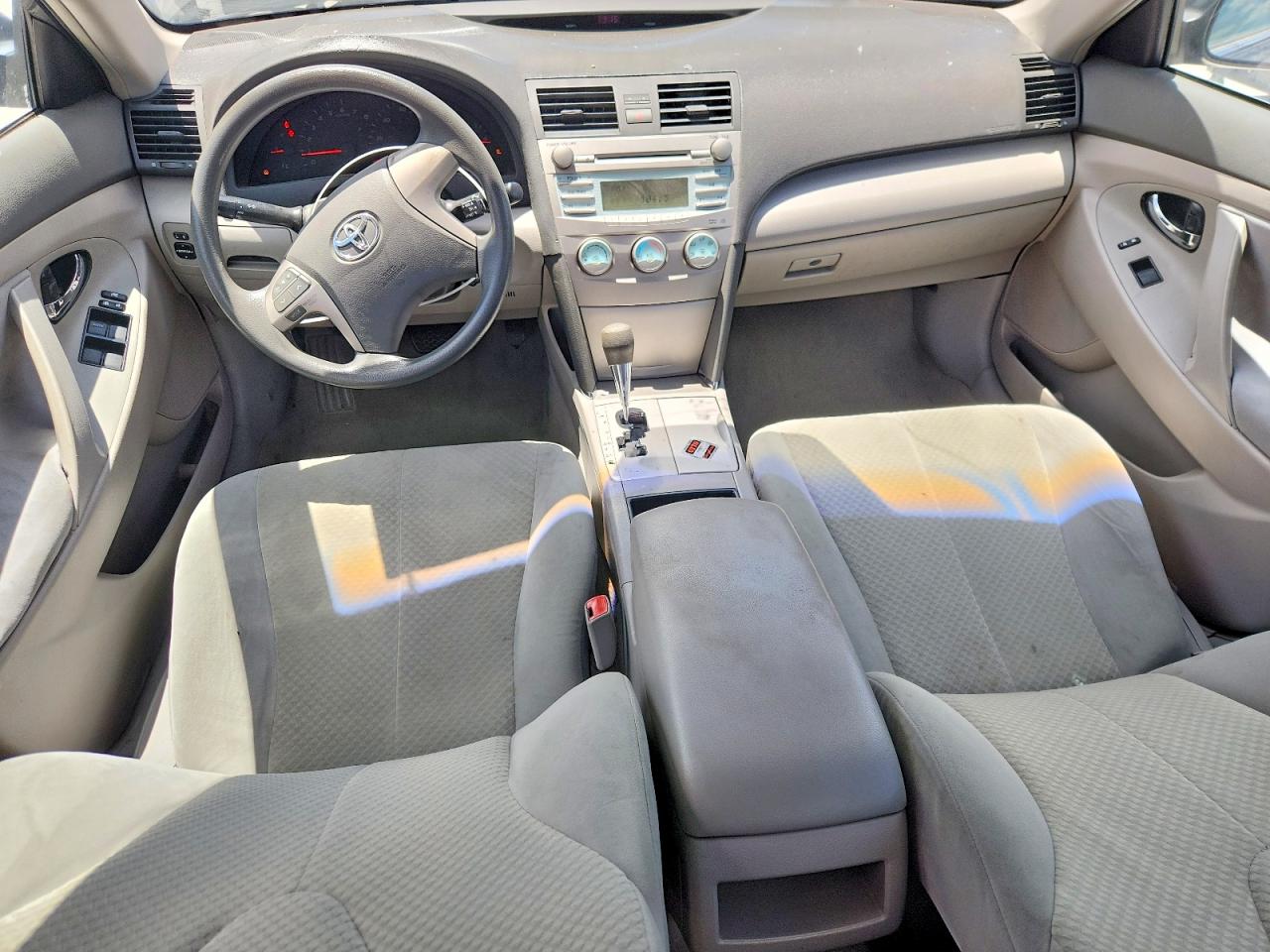 2008 Toyota Camry Le Серый vin: 4T4BE46K08R019163