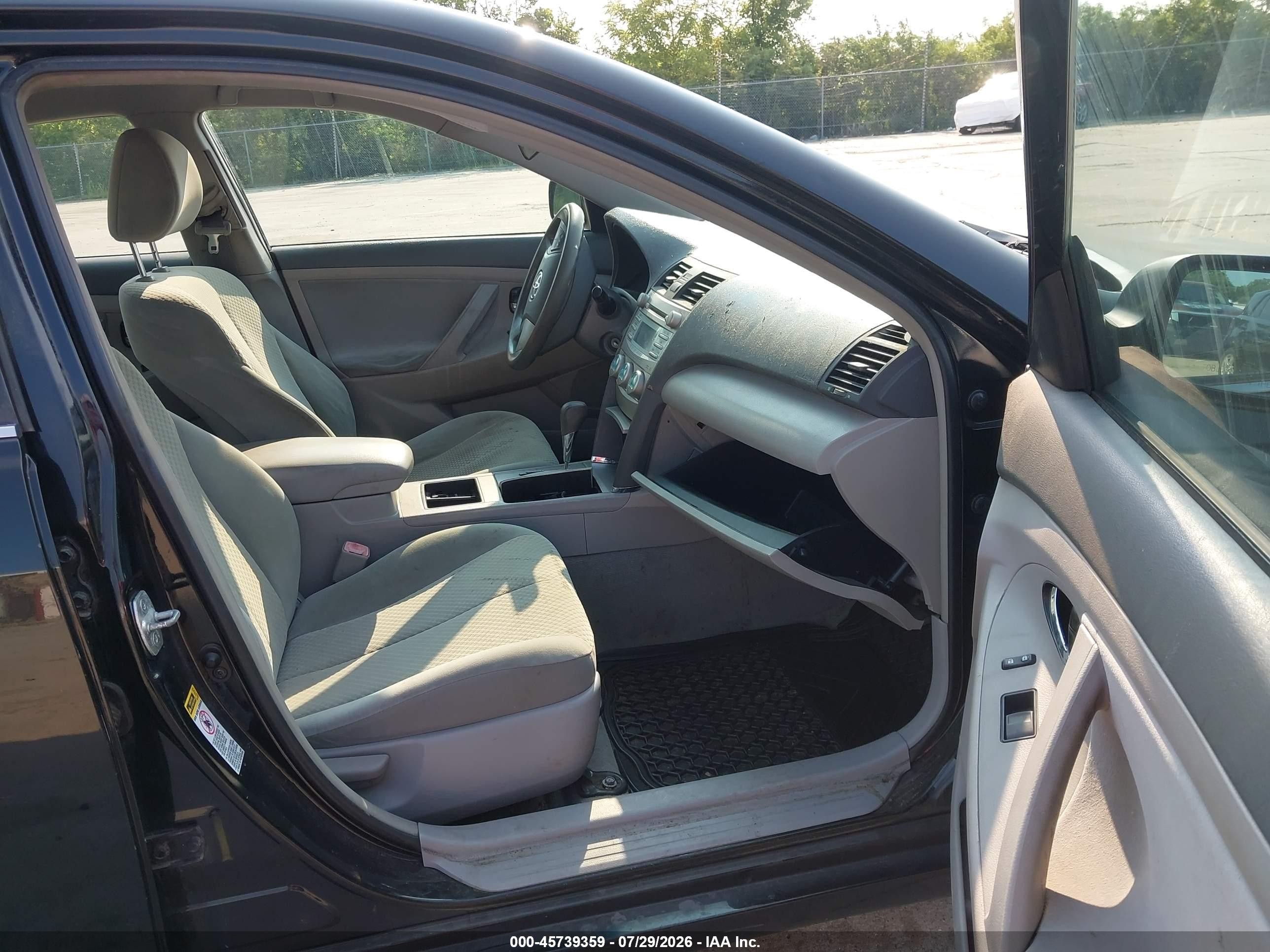 2008 Toyota Camry Le Black vin: 4T4BE46K08R021480