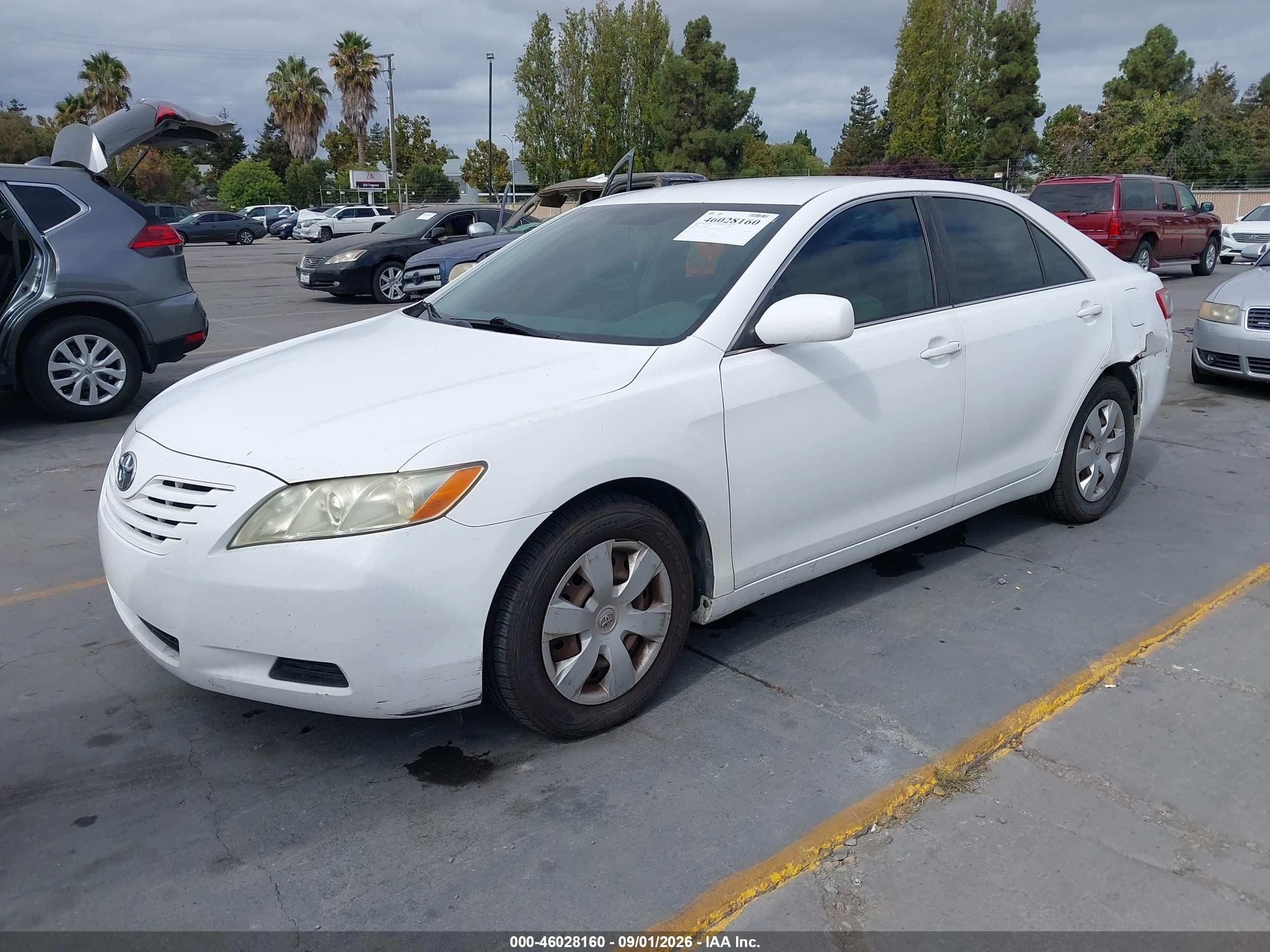 2008 Toyota Camry Le White vin: 4T4BE46K08R032107