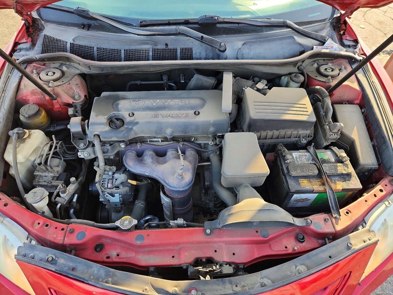 2008 Toyota Camry Le Red vin: 4T4BE46K08R047593