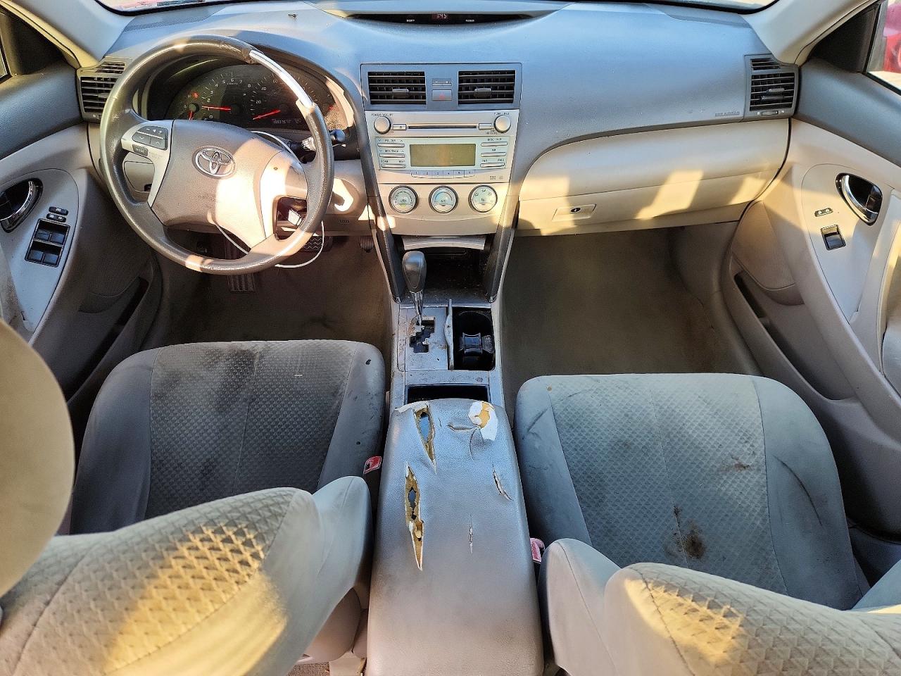 2008 Toyota Camry Le Red vin: 4T4BE46K08R047593