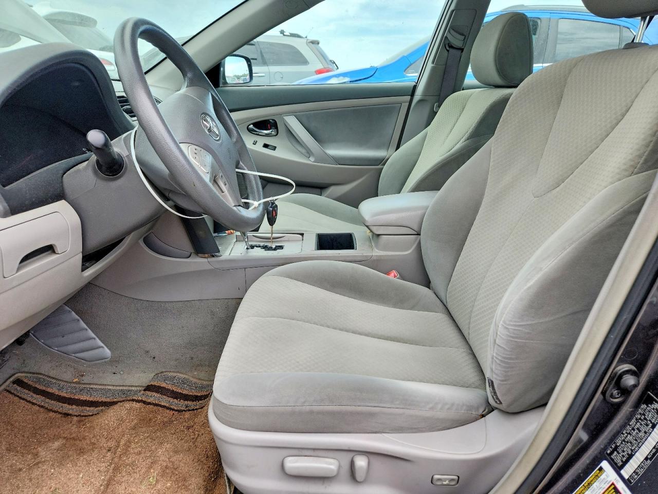 2009 Toyota Camry Le Charcoal vin: 4T4BE46K09R050768