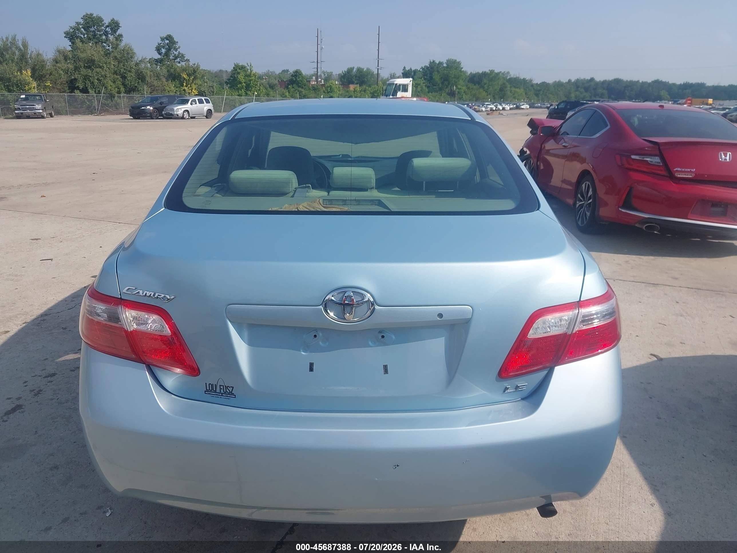 2009 Toyota Camry Le Light Blue vin: 4T4BE46K09R052570