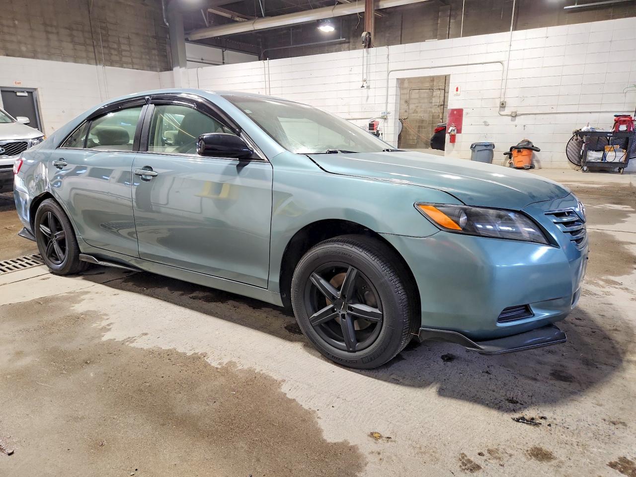 2009 Toyota Camry Le Бирюзовый vin: 4T4BE46K09R056196