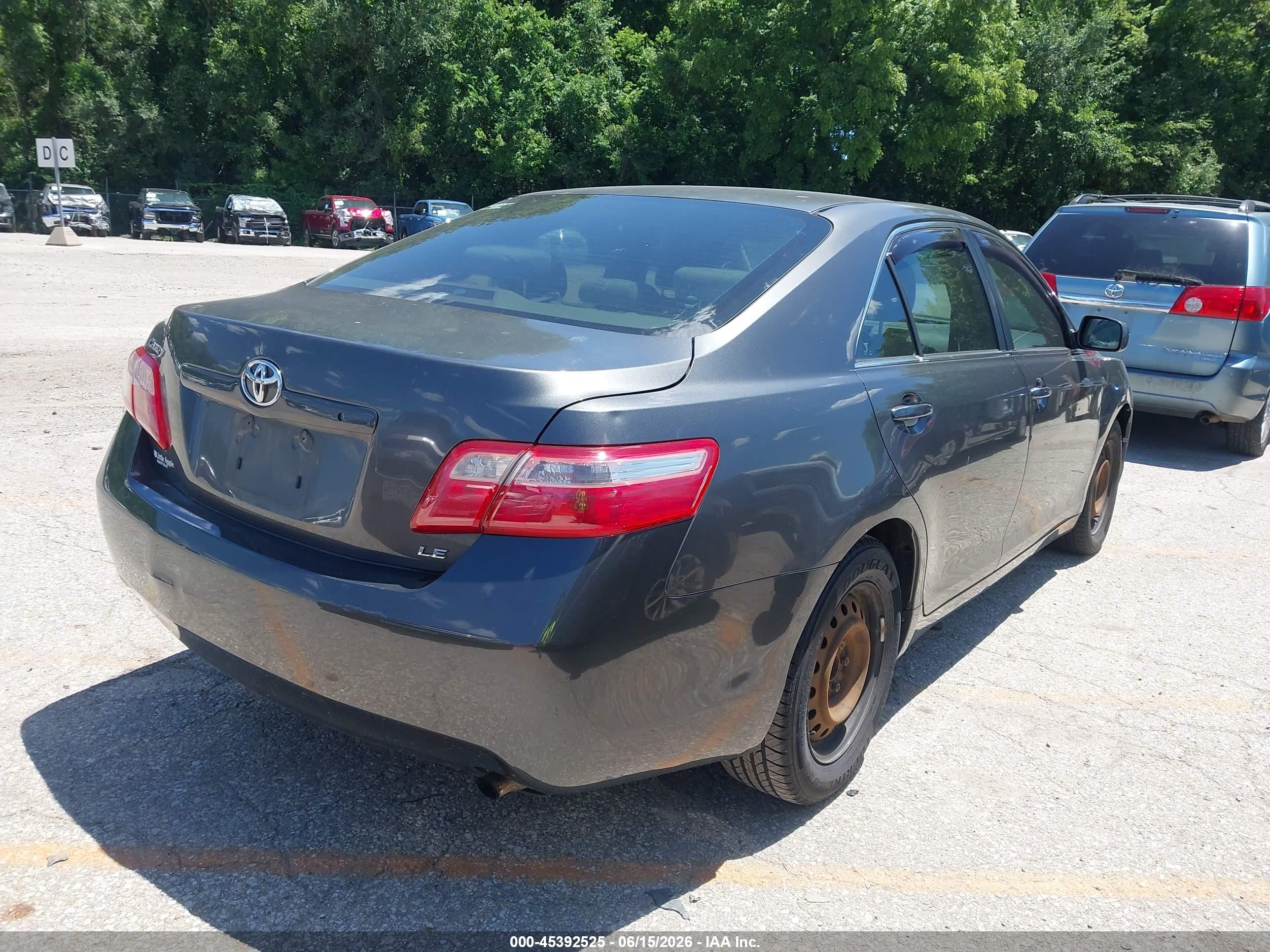 2009 Toyota Camry Le Gray vin: 4T4BE46K09R062483