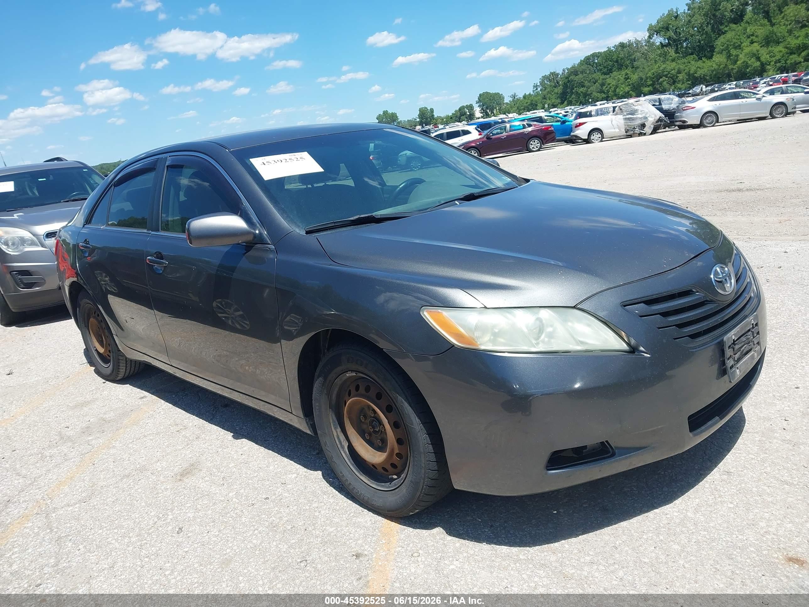 2009 Toyota Camry Le Gray vin: 4T4BE46K09R062483
