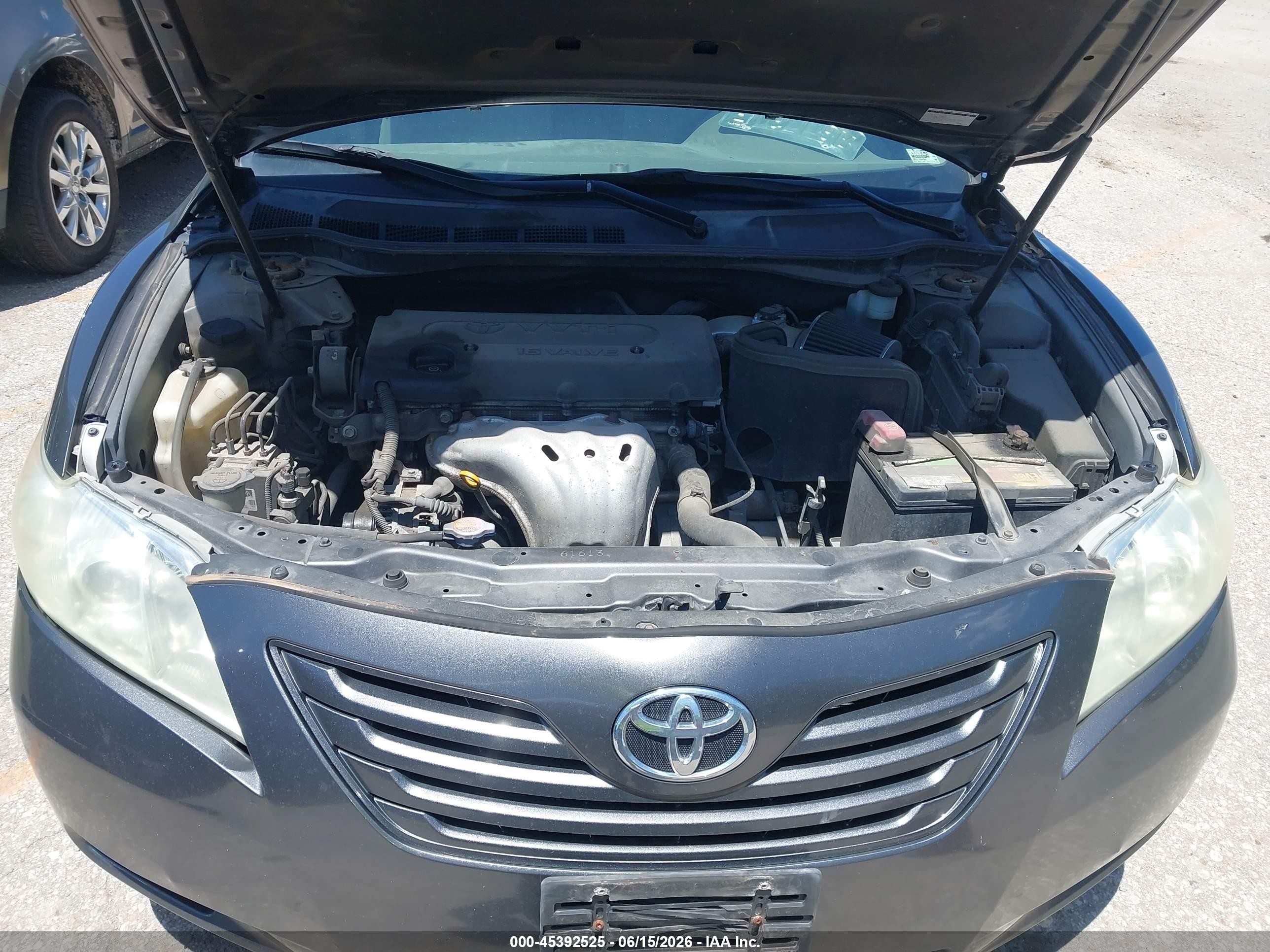 2009 Toyota Camry Le Gray vin: 4T4BE46K09R062483