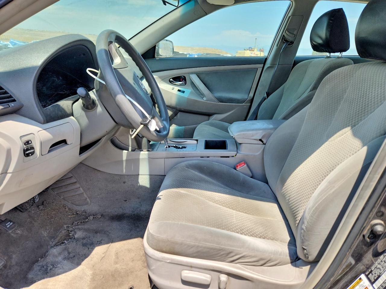 2009 Toyota Camry Le Gray vin: 4T4BE46K09R068865