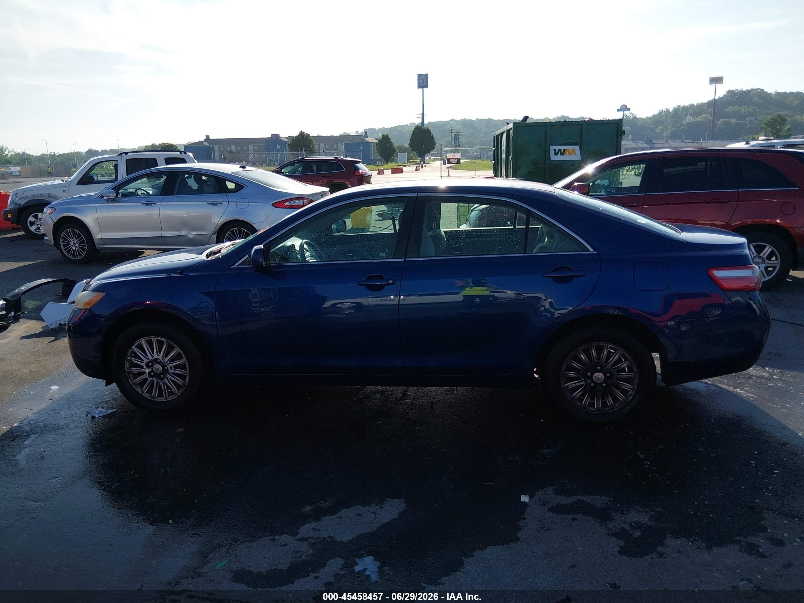 2009 Toyota Camry Le Blue vin: 4T4BE46K09R073175