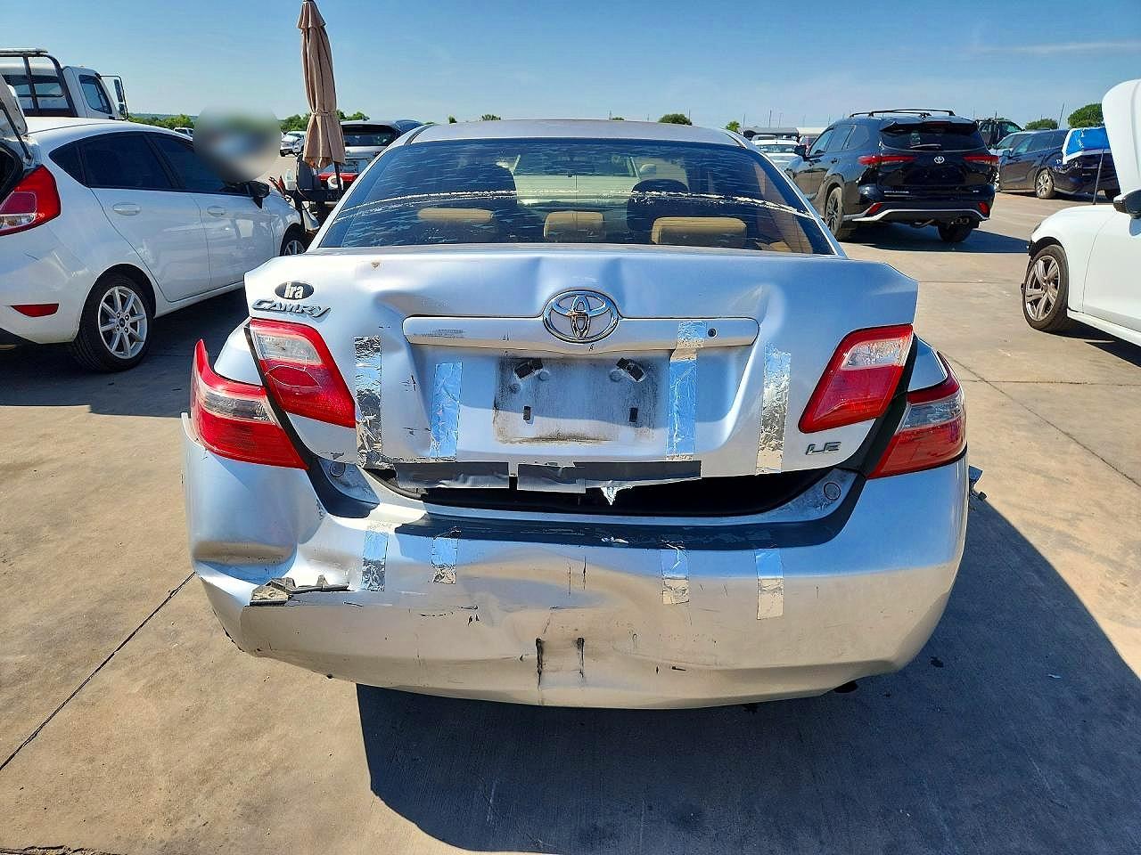 2009 Toyota Camry Le Silver vin: 4T4BE46K09R084810