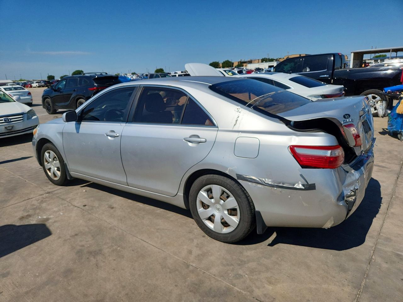 2009 Toyota Camry Le Silver vin: 4T4BE46K09R084810