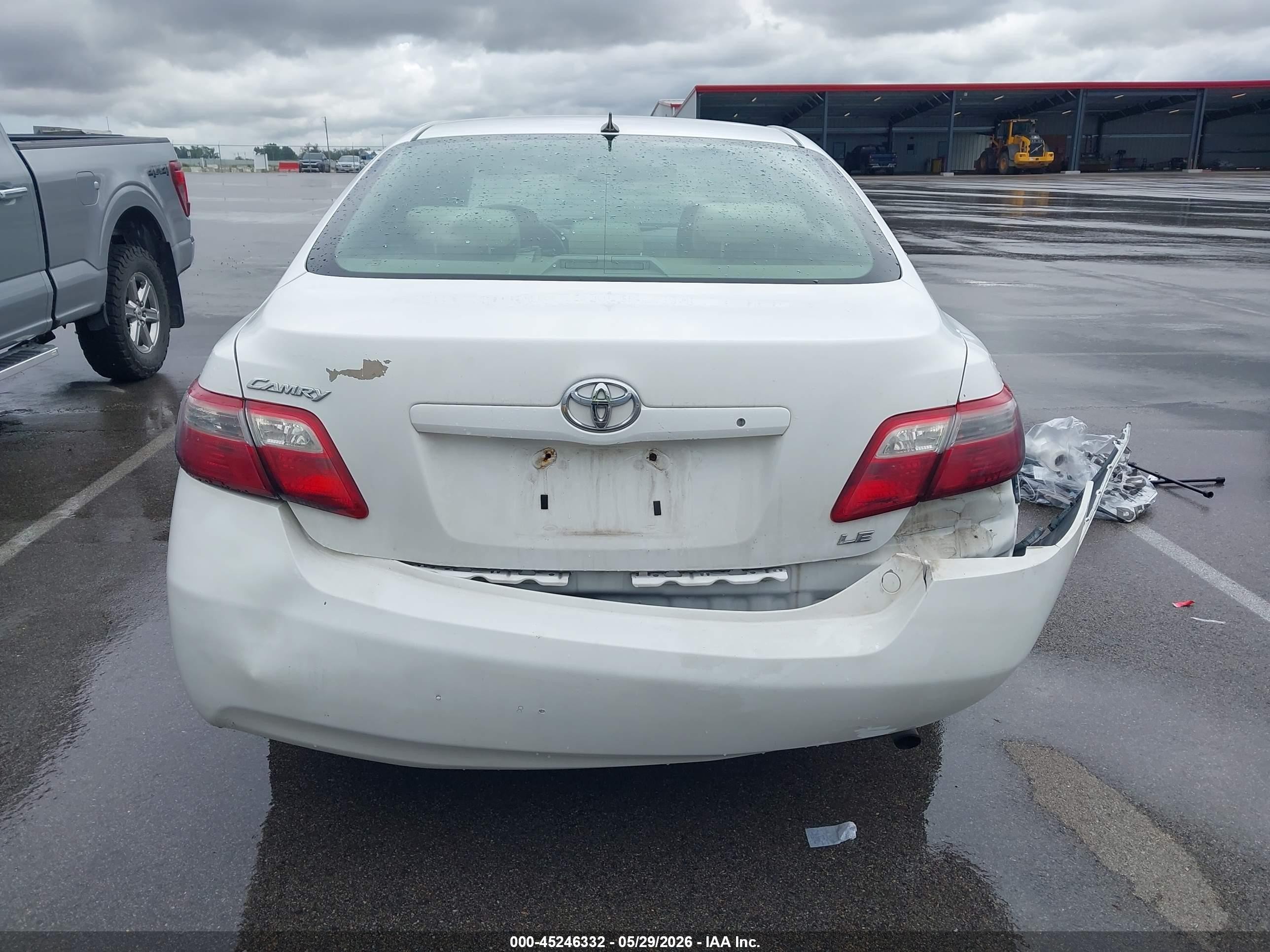 2009 Toyota Camry Le White vin: 4T4BE46K09R102495
