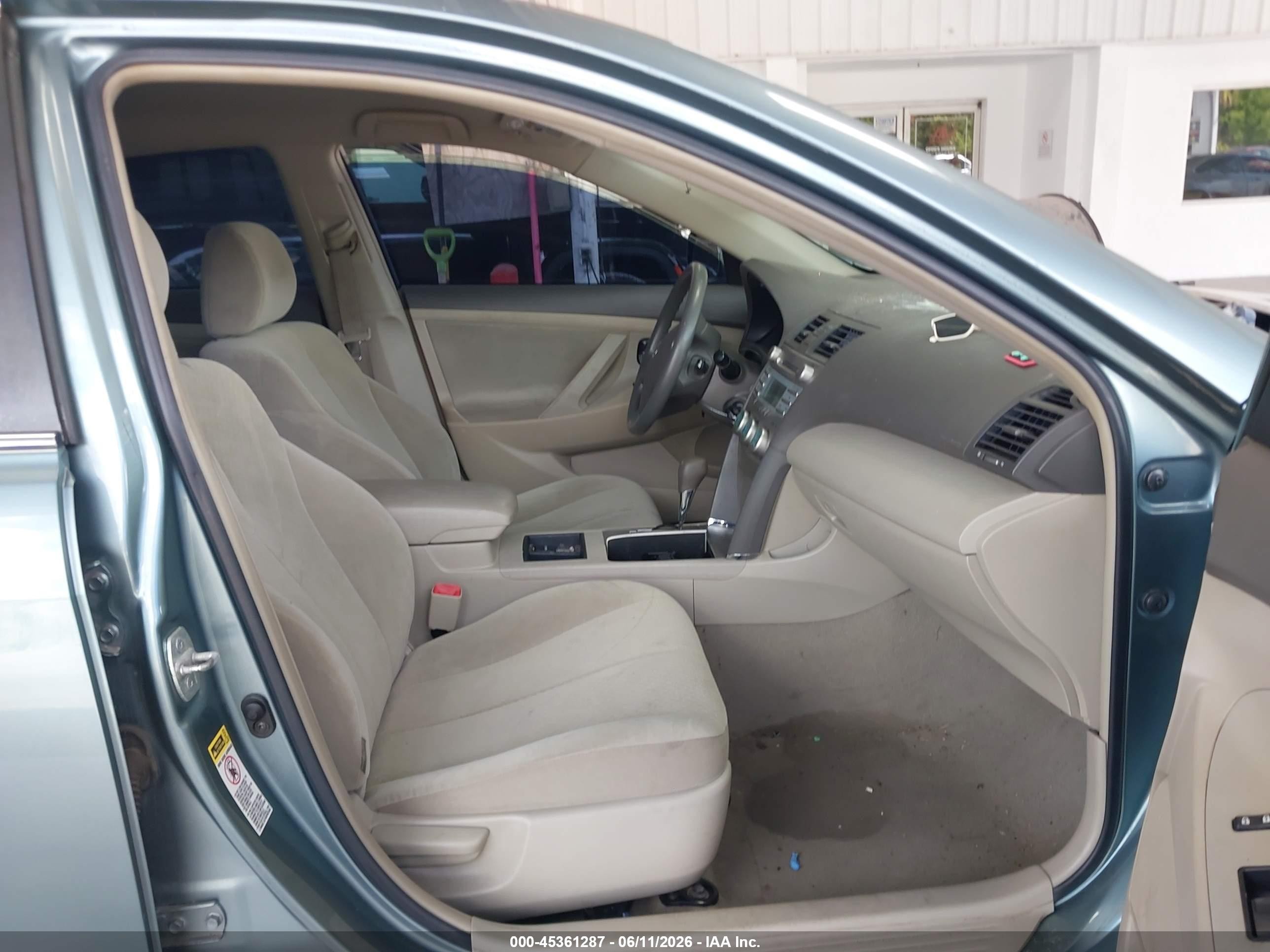 2009 Toyota Camry Le Blue vin: 4T4BE46K09R125629