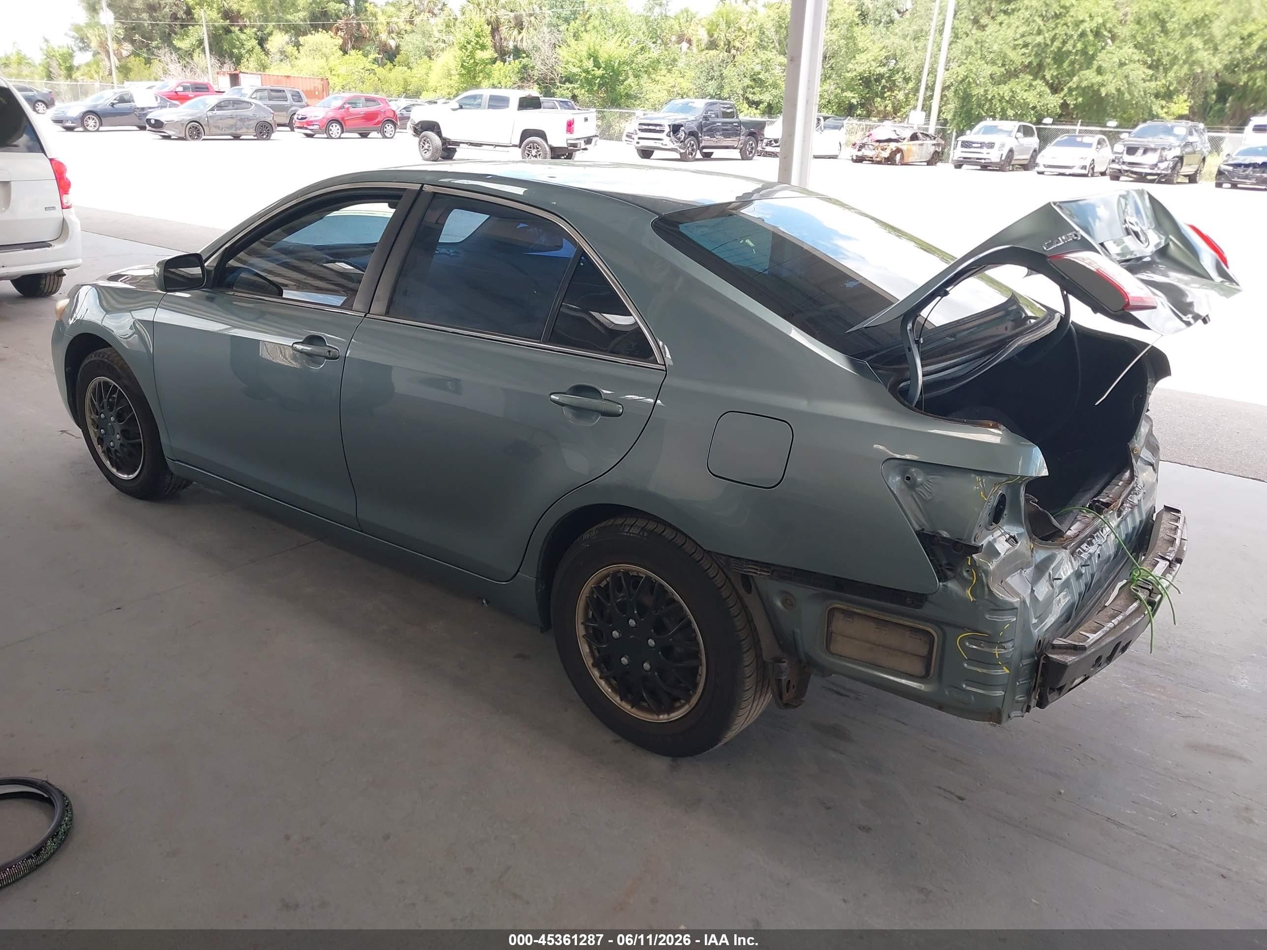 2009 Toyota Camry Le Blue vin: 4T4BE46K09R125629