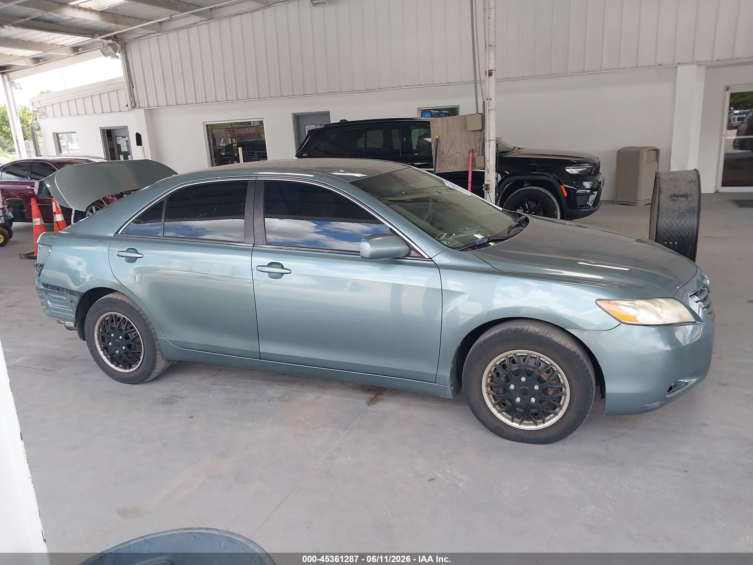 2009 Toyota Camry Le Blue vin: 4T4BE46K09R125629