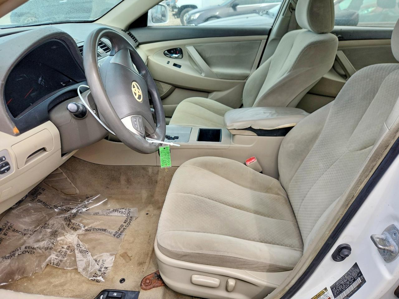 2009 Toyota Camry Le White vin: 4T4BE46K09R138915