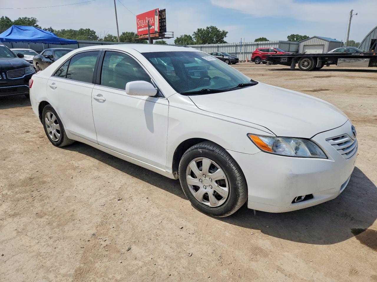 2009 Toyota Camry Le White vin: 4T4BE46K09R138915