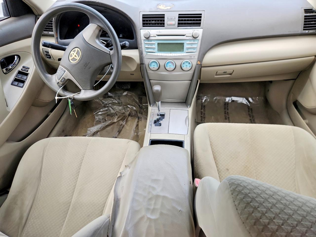 2009 Toyota Camry Le White vin: 4T4BE46K09R138915