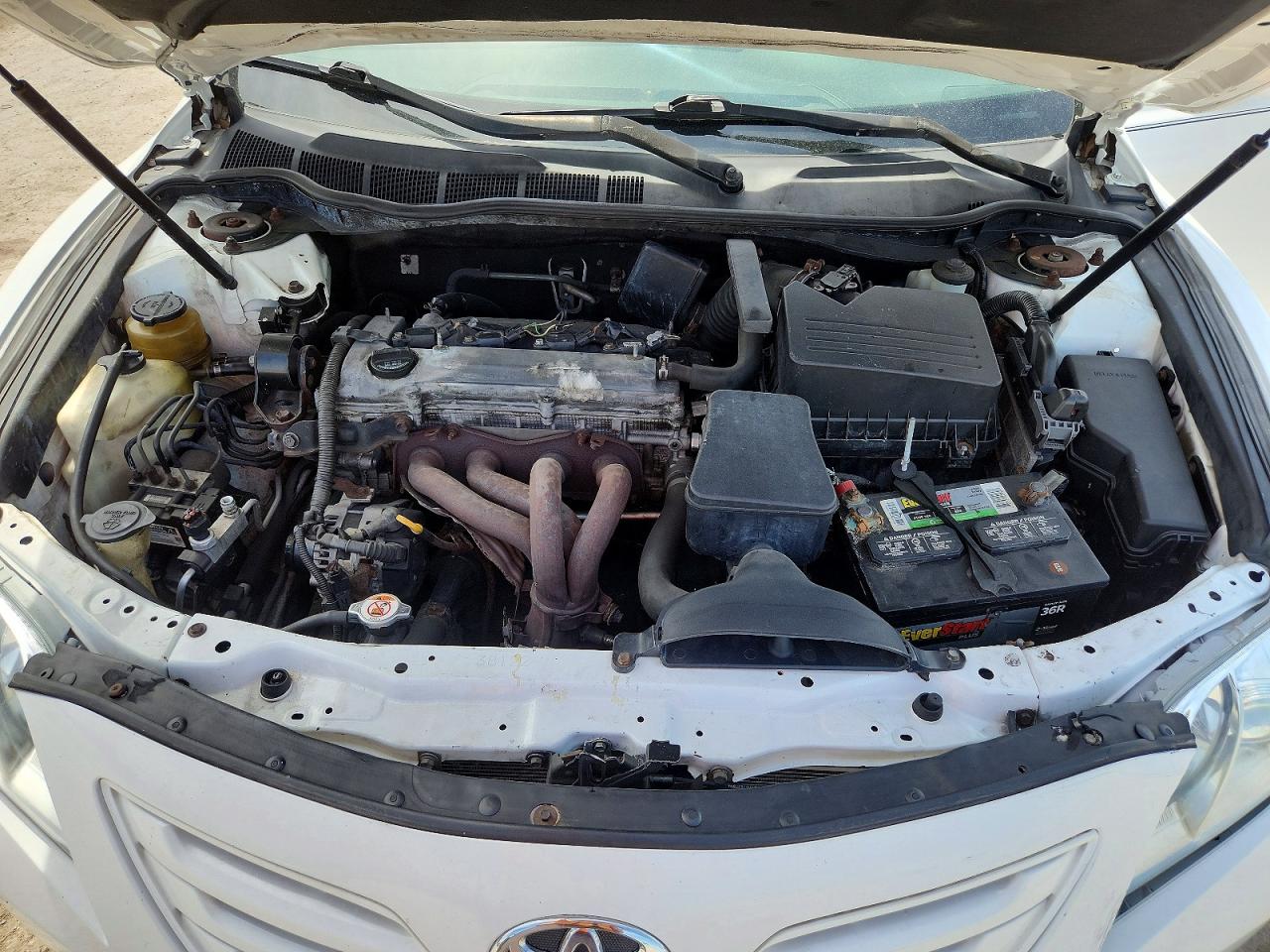 2009 Toyota Camry Le White vin: 4T4BE46K09R138915