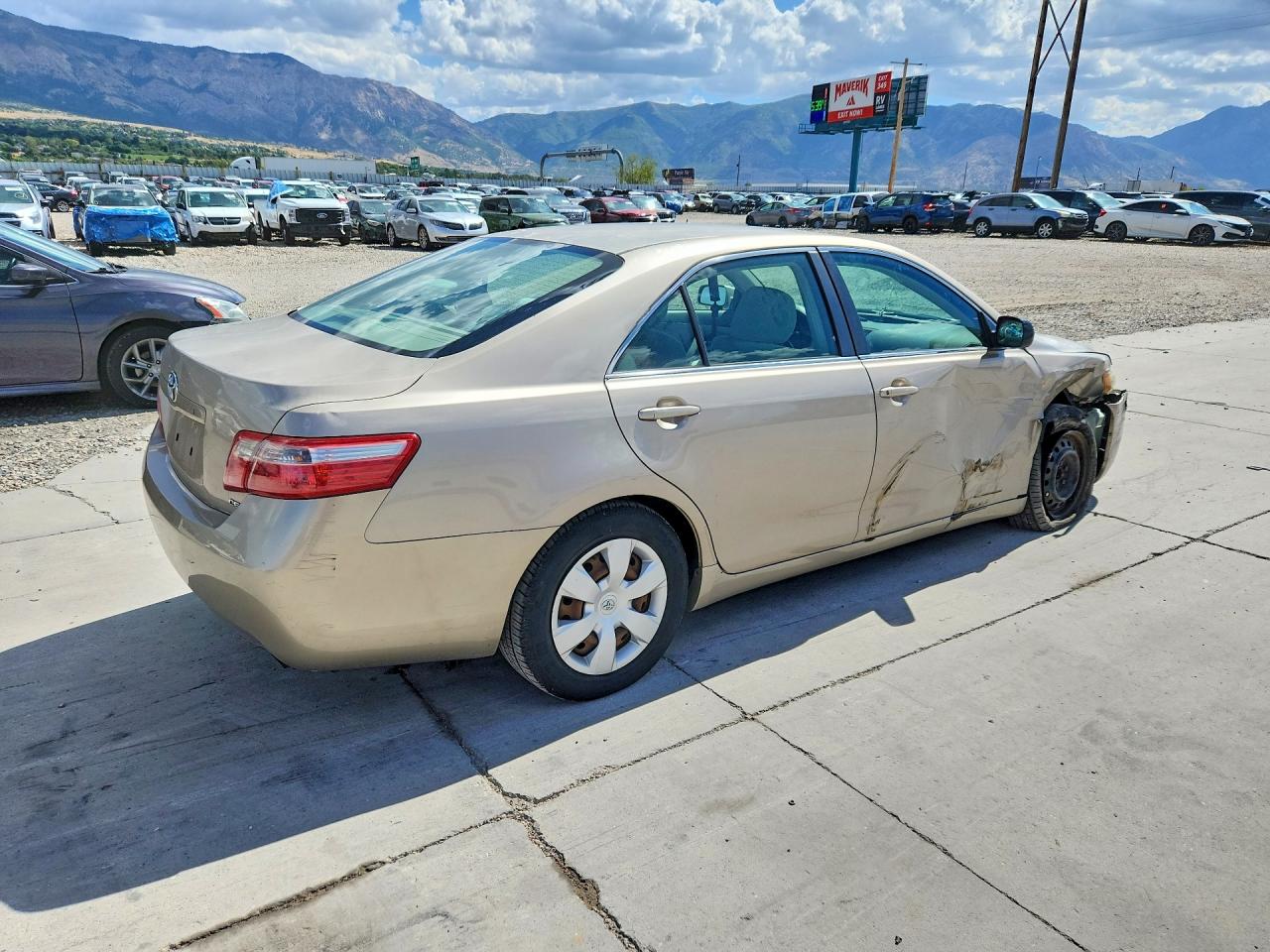 2007 Toyota Camry Ce Beige vin: 4T4BE46K17R009465