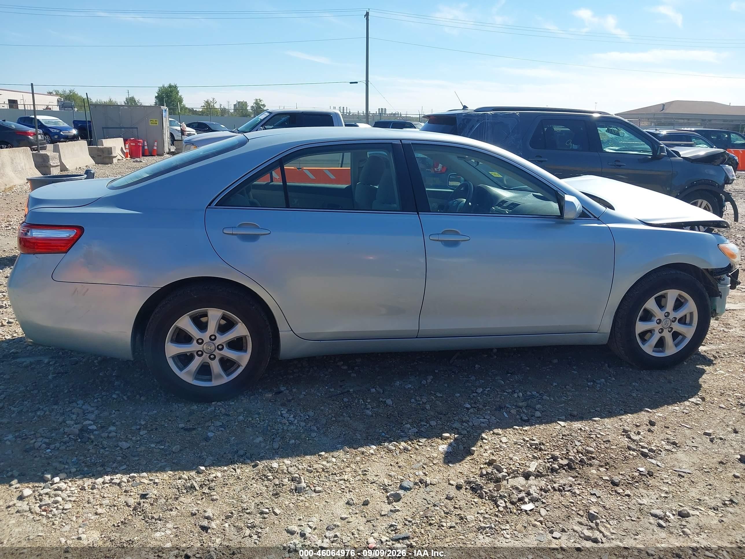 2009 Toyota Camry Le Light Blue vin: 4T4BE46K19R058278