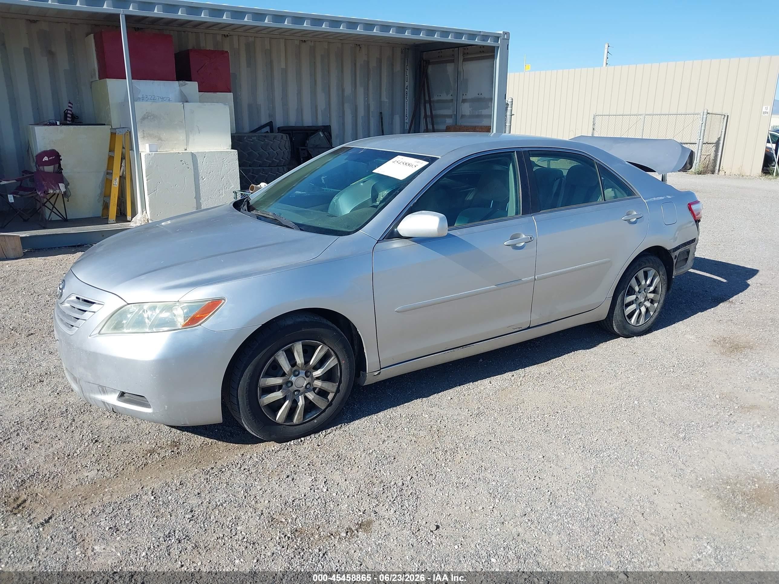 2009 Toyota Camry   Silver vin: 4T4BE46K19R077137