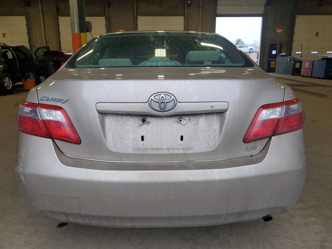 2009 Toyota Camry Base Бежевый vin: 4T4BE46K19R083147