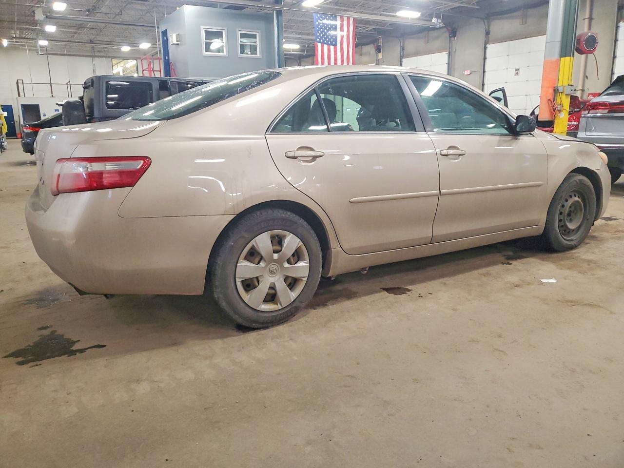 2009 Toyota Camry Base Бежевый vin: 4T4BE46K19R083147