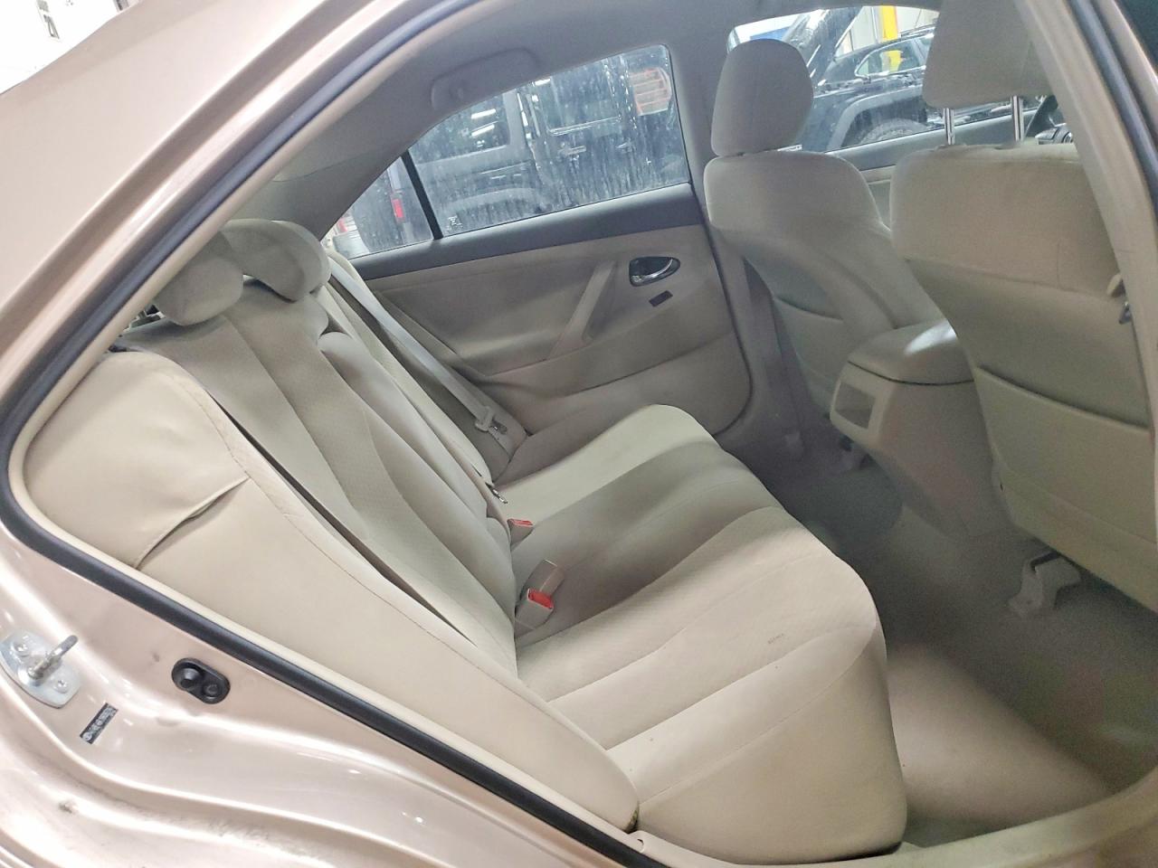 2009 Toyota Camry Base Бежевый vin: 4T4BE46K19R083147