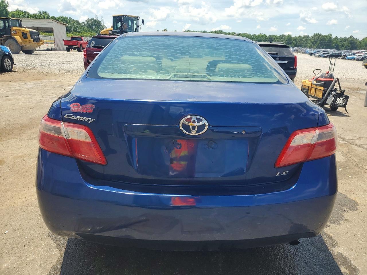 2009 Toyota Camry Le Blue vin: 4T4BE46K19R093533