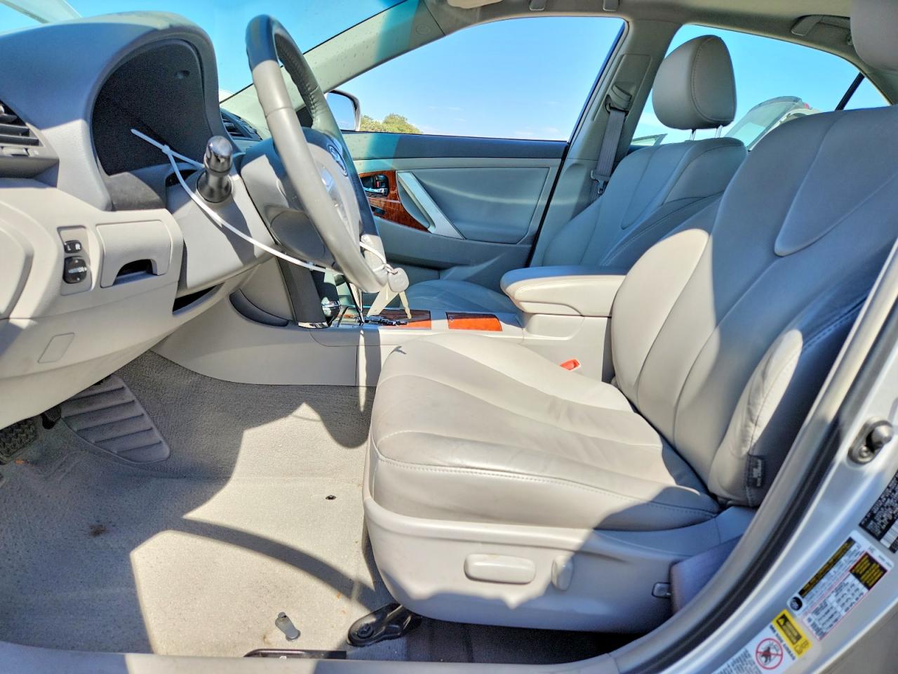 2009 Toyota Camry Xle Silver vin: 4T4BE46K19R099252
