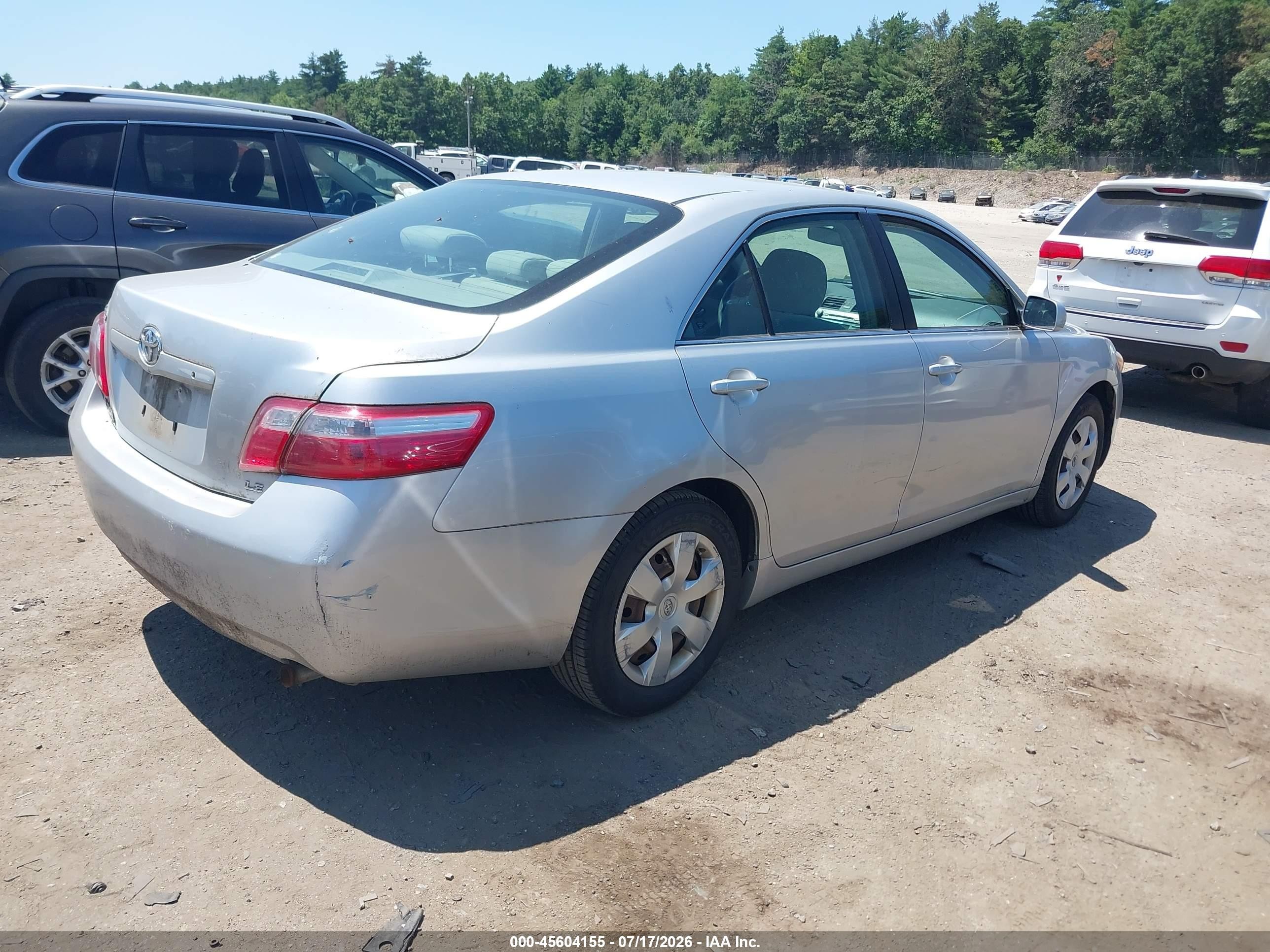 2009 Toyota Camry Le Silver vin: 4T4BE46K19R107267