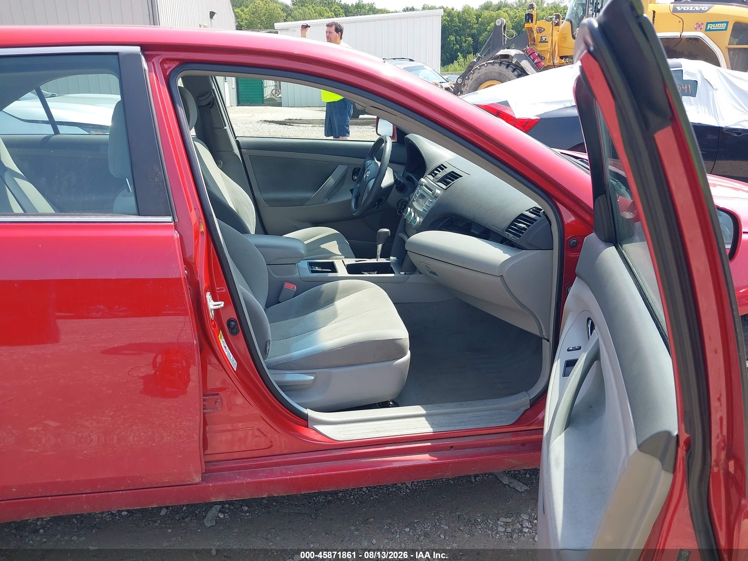 2009 Toyota Camry Le Красный vin: 4T4BE46K19R113800