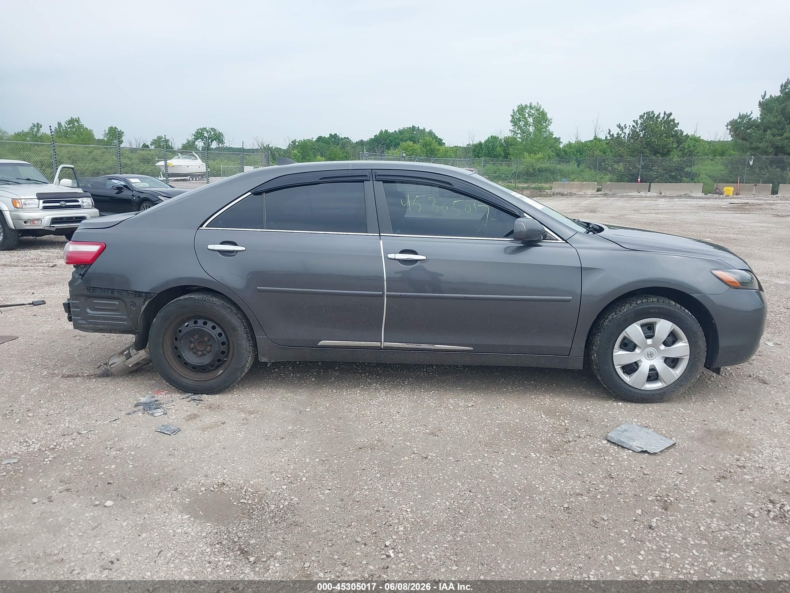 2009 Toyota Camry Le Gray vin: 4T4BE46K19R132413