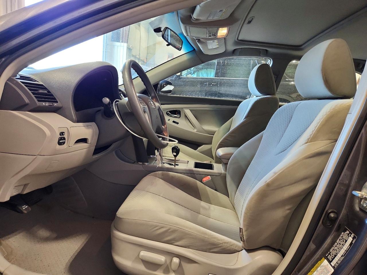 2007 Toyota Camry Le Gray vin: 4T4BE46K27R001181