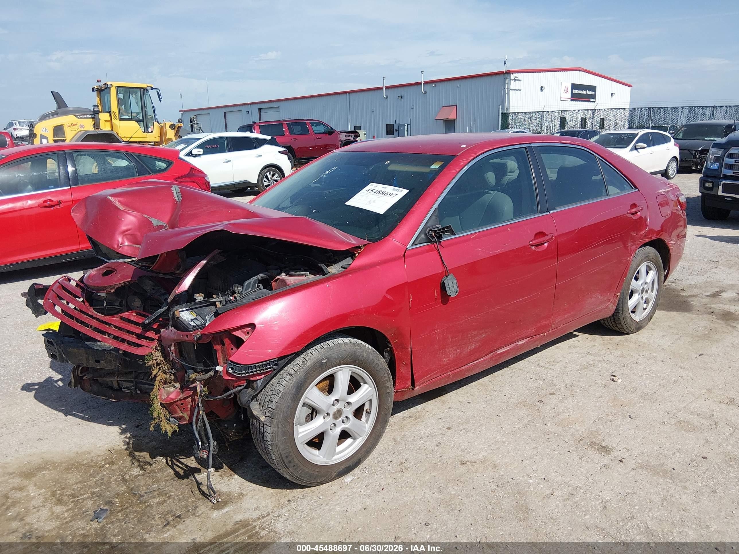 2007 Toyota Camry Le Red vin: 4T4BE46K27R004579