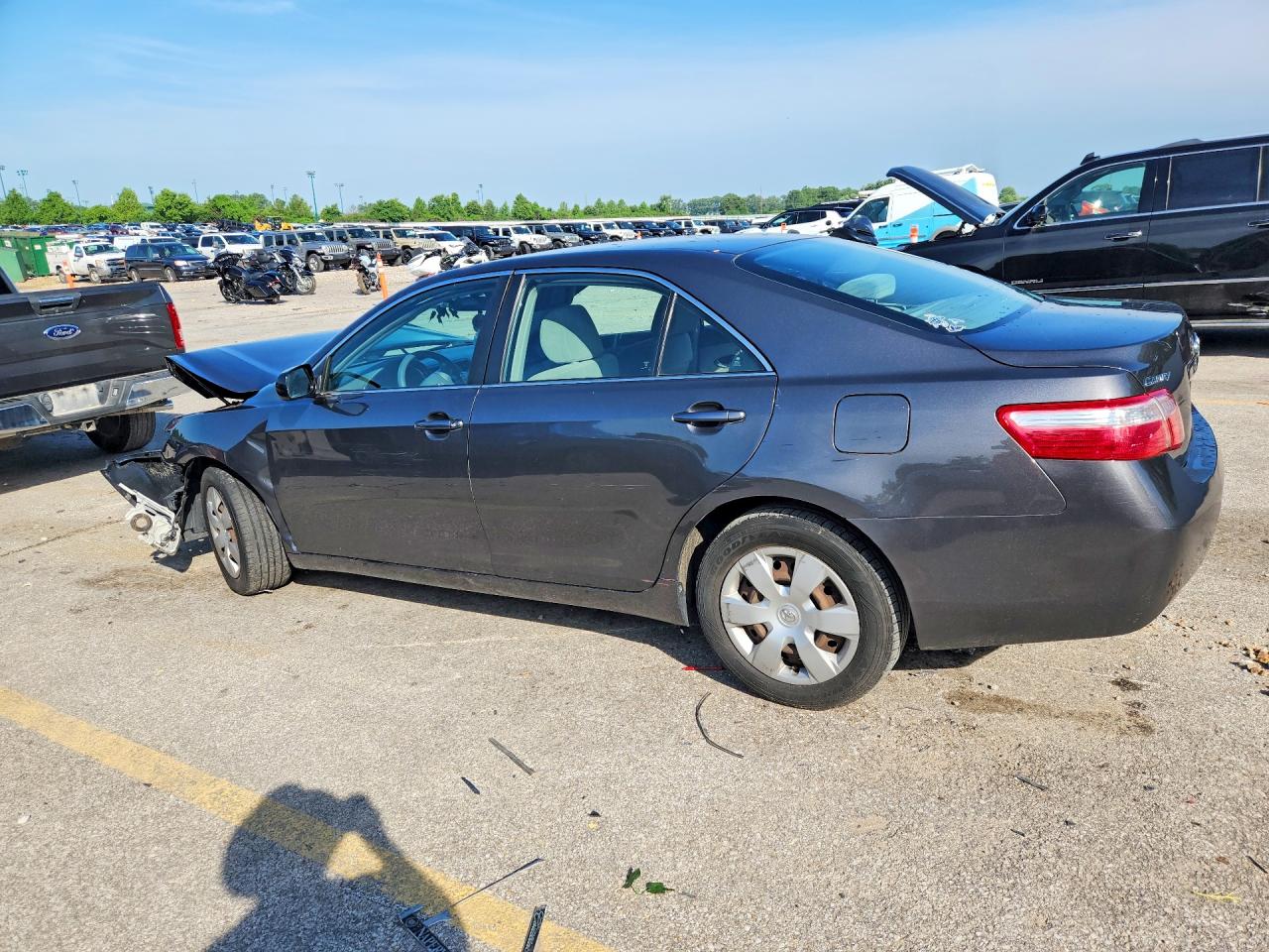 2008 Toyota Camry Le Gray vin: 4T4BE46K28R041598