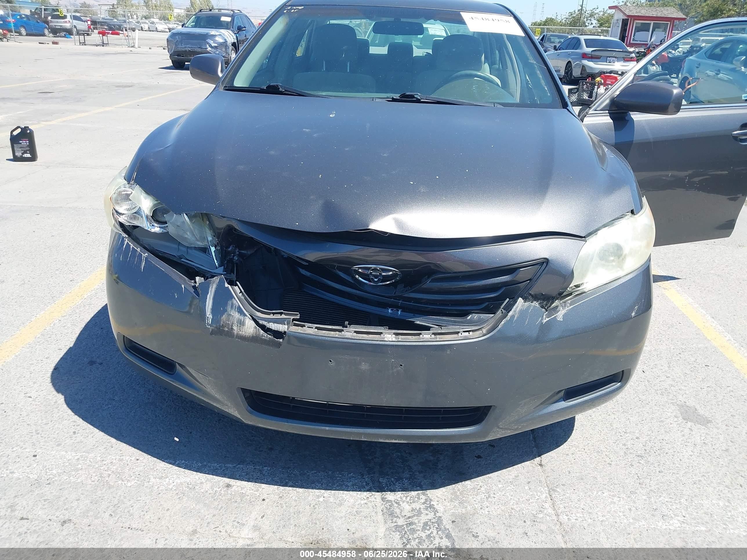 2008 Toyota Camry Le Серый vin: 4T4BE46K28R044002