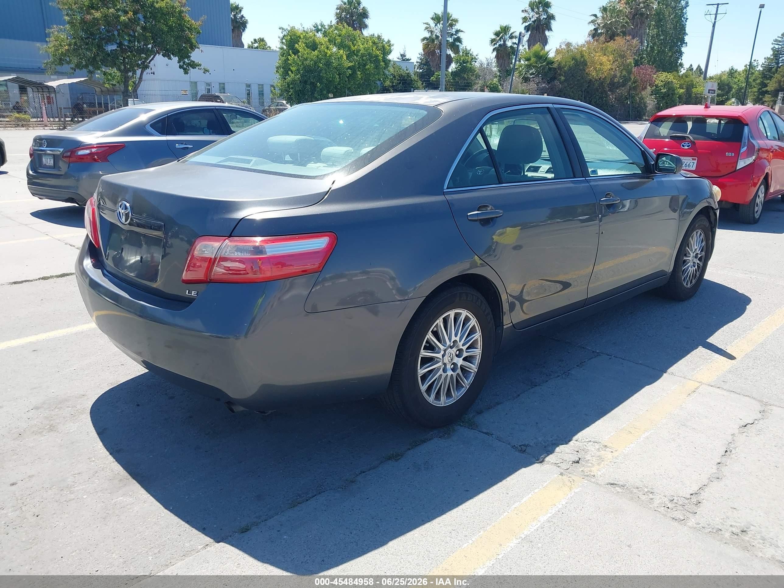 2008 Toyota Camry Le Серый vin: 4T4BE46K28R044002